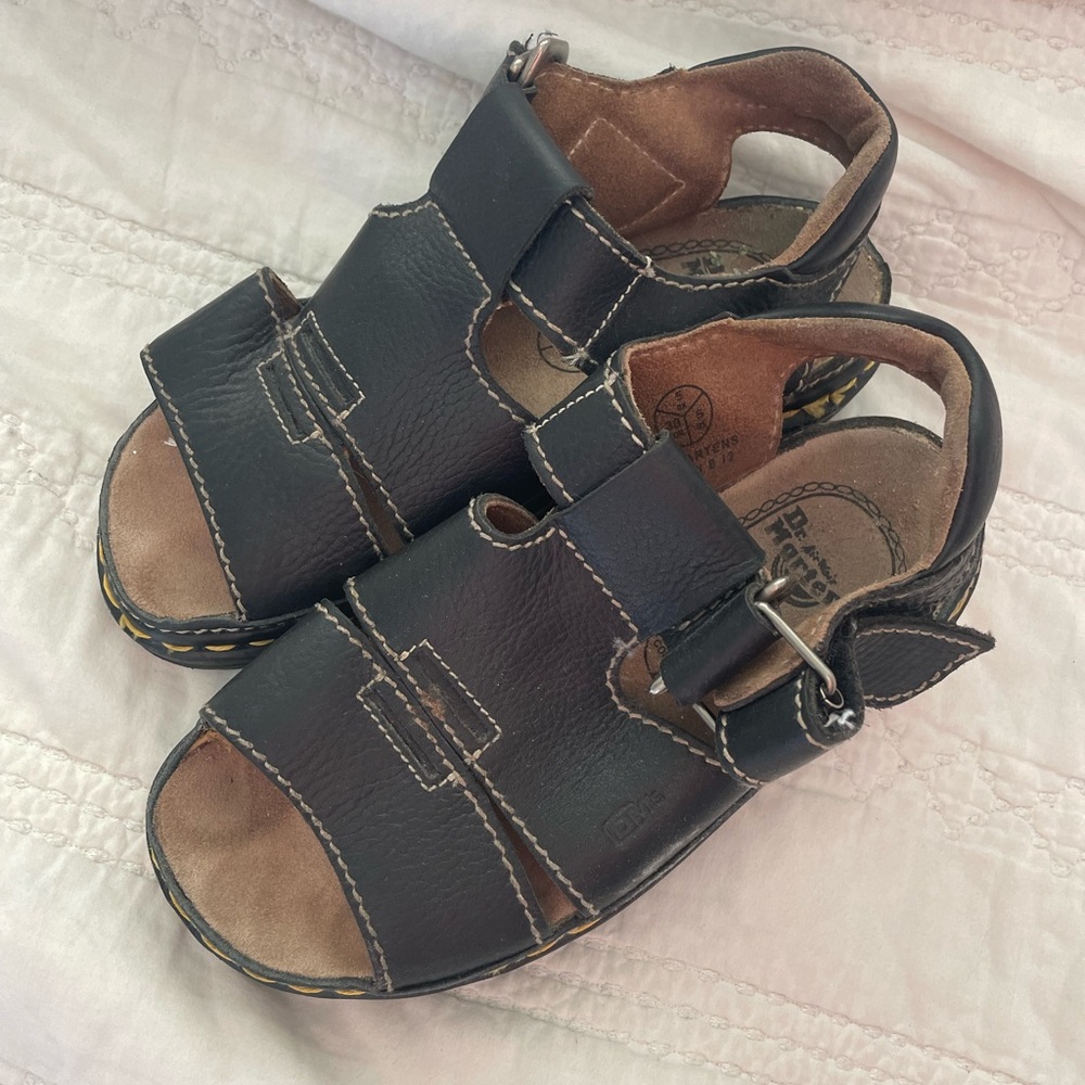 ✨Dr. Marten Fisherman Style Sandals✨